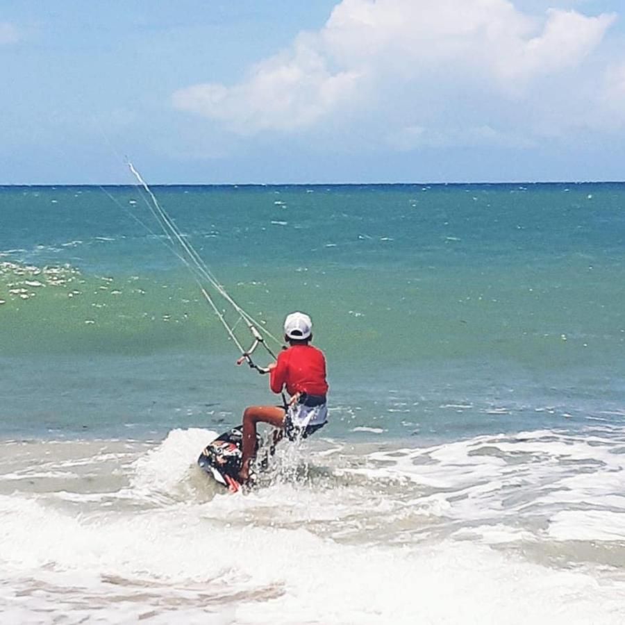 Casa Meus Amigos Kitesurf In The Center Of Cumbuco Hotell Exteriör bild